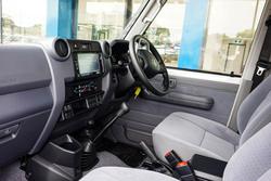 2025 Toyota Landcruiser GXL