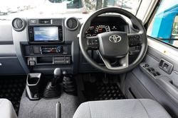 2025 Toyota Landcruiser GXL
