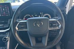 2024 Toyota Landcruiser Sahara