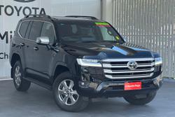2024 Toyota Landcruiser Sahara