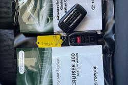 2024 Toyota Landcruiser Sahara