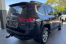 2024 Toyota Landcruiser Sahara