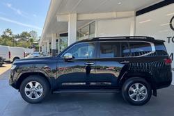 2024 Toyota Landcruiser Sahara