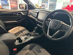 2025 Isuzu MU-X X-TERRAIN