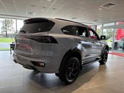 2025 Isuzu MU-X X-TERRAIN