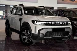 2025 Renault
                Duster Techno