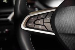 2025 Renault
                Duster Techno