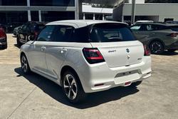 2025 Suzuki Swift Hybrid GLX
