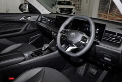 2025 MG HS Super Hybrid Essence AS33P MY25 Pearl White