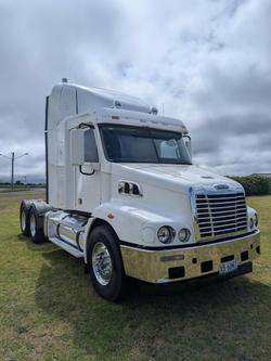 2018 Freightliner Century Class CST112