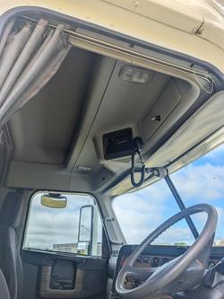 2018 Freightliner
Century Class CST112