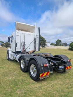 2018 Freightliner
Century Class CST112