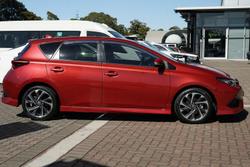 2015 Toyota Corolla ZR