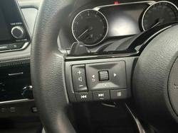 2025 Nissan X-TRAIL ST