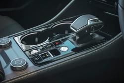 2025 Volkswagen Touareg 210TDI R-Line