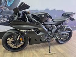 2024 Yamaha YZF-R7HO Black