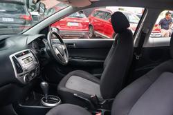 2014 Hyundai
                i20 Active