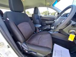 2018 Mitsubishi
ASX ES