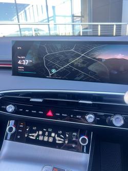 2025 Genesis GV70 2.5T SIGNATURE