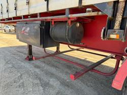 1998 Haulmark / Freighter 32 Pallet B Double Curtainsider Combination