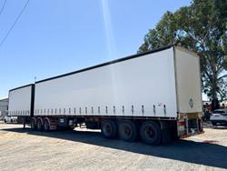 1998 Haulmark / Freighter 32 Pallet B Double Curtainsider Combination