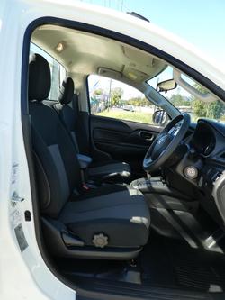 2022 Mitsubishi Triton GLX