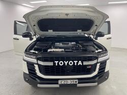 2022 Toyota Landcruiser GR Sport FJA300R 4X4 Dual Range Crystal Pearl