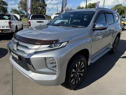 2020 Mitsubishi Pajero