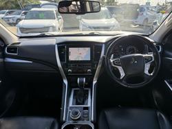 2020 Mitsubishi Pajero