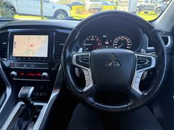 2020 Mitsubishi Pajero