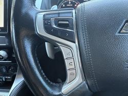 2020 Mitsubishi Pajero