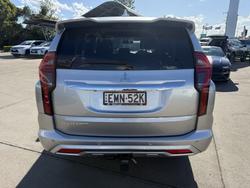 2020 Mitsubishi Pajero