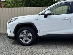 2022 Toyota
RAV4 GX