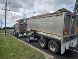 2015 Mack
Granite - Truck+Dog