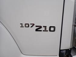 2018 ISUZU FRR 107-210
