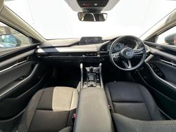 2020 Mazda 3 G20 Evolve