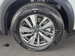 2024 Nissan Pathfinder Ti