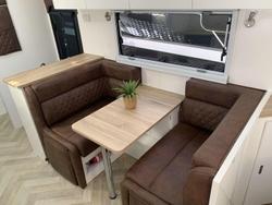 2025 Essential Caravans Cruiser V5-2 20'6