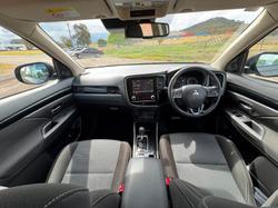 2021 Mitsubishi Outlander ES