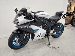 2025 CFMOTO 2025 CF Moto 675CC 675SR-R ABS Road NEBULA WHITE