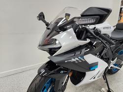 2025 CFMOTO 2025 CF Moto 675CC 675SR-R ABS Road NEBULA WHITE