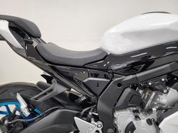 2025 CFMOTO 2025 CF Moto 675CC 675SR-R ABS Road NEBULA WHITE