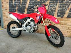 2025 HONDA CRF250R MOTOCROSS RED
