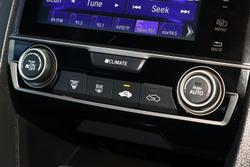 2017 Honda Civic VTi-S