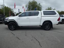 2023 Toyota Hilux SR