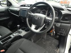 2023 Toyota Hilux SR