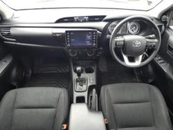 2023 Toyota Hilux SR