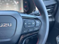 2025 Isuzu D-MAX X-TERRAIN