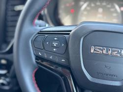 2025 Isuzu D-MAX X-TERRAIN