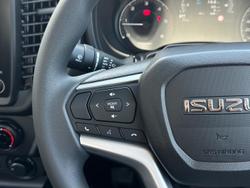 2025 Isuzu D-MAX SX
